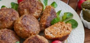 Без сухарів чи борошна: цікавий рецепт соковитих котлет на кожен день