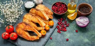 Як посмажити рибу без борошна й отримати хрустку золотаву скоринку