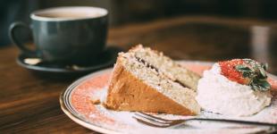 Просто все змішати: медівник без яєць, сметани і масла