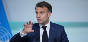 Уряд Франції пішов у відставку після провалу: опозиція закликає Макрона звільнитися