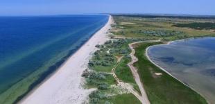 ЗСУ завдали удару по збіговиську росіян на Кінбурнській косі: у повітря злетів склад, гармата і РСЗВ