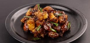 Як приготувати куряче філе в соєвому соусі на сковороді