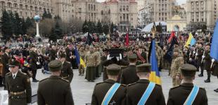 Україна шанує своїх героїв: Зеленський подякував усім, хто прийшов віддати останню шану 
