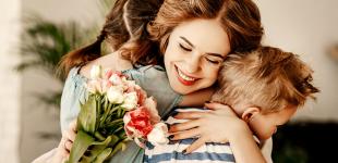 Коли в Україні День матері 2024 року: історія та суть свята