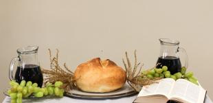 Великий піст 2024 року: коли починається і закінчується, що можна і не можна їсти, традиції