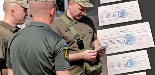 Двері не вибивають, але готуються до змін: в Україні знов посилюють мобілізацію