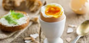 Дієтологи рекомендують: 13 найкращих продуктів для сніданку
