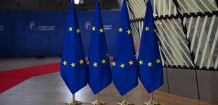 ЄС збільшить військову міць і допомогу Україні через Путіна і Трампа, - Bloomberg