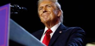 Адміністрація Трампа скорочує сотні працівників 