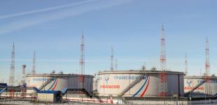 Нова стеля цін на російську нафту опинилася під загрозою через США, - Bloomberg