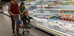 Молочка, м'ясо, шоколад і не лише. Які продукти Україна імпортує з Польщі