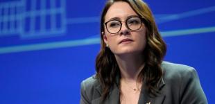 Кабмін до кінця тижня може дозволити виїзд за кордон чоловікам до 22 років, - Свириденко
