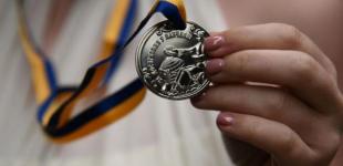 У школах України скасовано золоті та срібні медалі