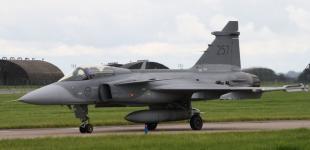 Чи можуть літаки Gripen співпрацювати в небі з F-16: експерт пояснив переваги