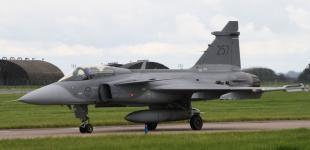 Швеція зупинила план передавання Україні літаків Gripen: до чого тут F-16 – BBC
