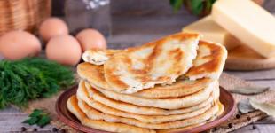 Сирні коржики: рецепт лінивого хачапурі