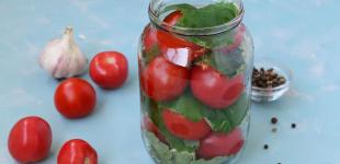 На смак як бочкові: рецепт соління помідорів у банці