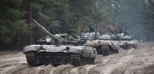 У росіян закінчуються основні бойові танки Т-72 – військовий аналітик