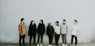 Скільки відсотків молоді до 24 років хочуть виїхати за кордон: цифра вражає