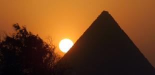 Таємниці піраміди: вчені нарешті відкриють загадкові двері всередині Хеопса