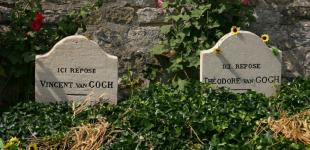 Білорус у Франції намагався розкопати могилу художника ван Гога: його видворяють з Євросоюзу