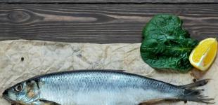 Як вибрати смачний оселедець з ікрою до святкового столу: на що звернути увагу