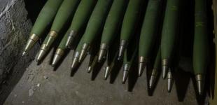 Франція пропонує створити склади зброї для України: що відомо про ініціативу