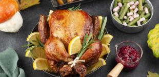 Як приготувати курку, щоб була рум’яною, ніжною і соковитою: секрети професійних кухарів
