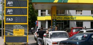 Чому зростає ціна бензину і коли вона почне знижуватись