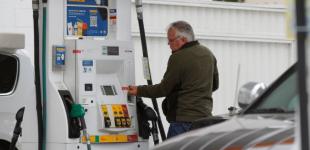 Падіння цін на бензин припинилося, дизель та автогаз дешевшають на АЗС