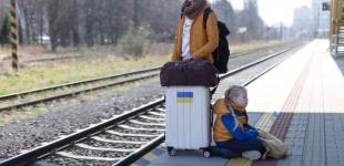 Які мають бути зарплати в Україні, щоб повернути біженців: оцінка експерта