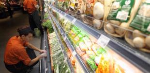 Сезонні овочі та фрукти. Що зараз краще купувати за вигідними цінами