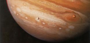 Буря на Юпитере: телескоп Хаббл показал изменения в Большом Красном пятне