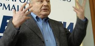 Путин вручил орден Жванецкому: Россияне возмущены 