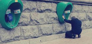 В Украине больше не будет уличных таксофонов