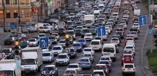 Центр Киева стоит в пробках