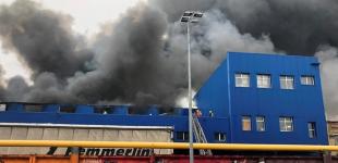 В Киеве масштабный пожар на складах
