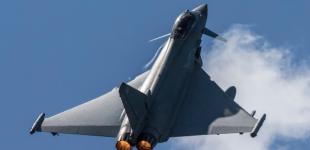 Британские истребители перехватили самолет РФ над Черным морем 