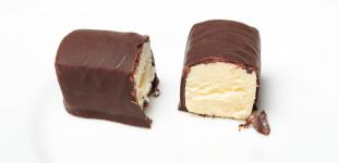 Как приготовить домашние творожные сырки