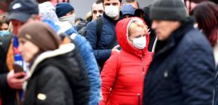 В Украине COVID-19 может заразиться половина населения