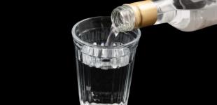 Минэкономики предлагает повысить цены на водку