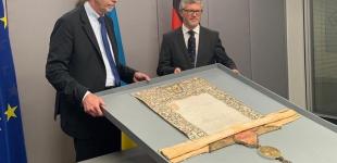 В Украину вернулась важная историческая грамота времен Петра I: О чем документ 