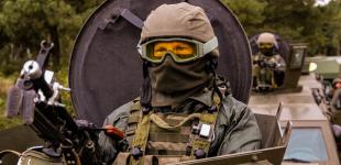 Конфликт на Донбассе не помеха для перехода на контрактную армию - Минобороны 