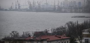 РФ обстріляла Маріуполь важким озброєнням з бойових кораблів