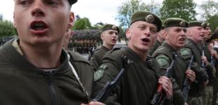 У Білорусі заперечують проведення мобілізації, але громадянам приходять повістки на військові збори