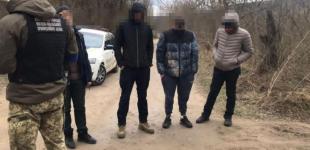 Скільки чоловіків хотіли втекти з країни від початку війни: повідомила Держприкордонслужба