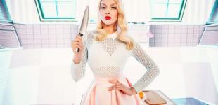 «Новорічна ніч на каналі «Україна»: Оля Полякова призналась, как зарабатывает на жизнь во время запрета концертов