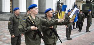 В Нацгвардии пополнение: две сотни новобранцев приняли присягу на верность Украине