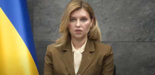 В елегантній сорочці з принтом: Олена Зеленська дала інтерв'ю французькому каналу