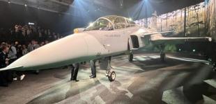 Шведи вперше показали новий винищувач Gripen F